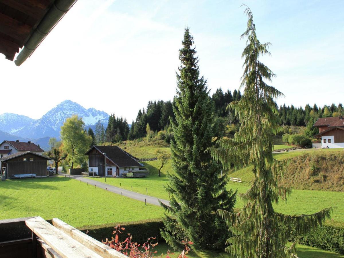 Apartment In W Ngle Tyrol With Walking Trails Near Reuthe Buitenkant foto